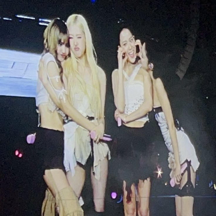 sol💋| SOL VIU O BP tweet media