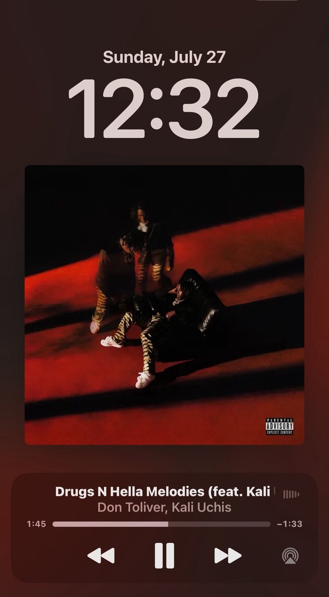 P4rtyH4ts's tweet image. Don’t fw Don like that but this album one of the first I’ve ever heard iml and this song is special to me🥹