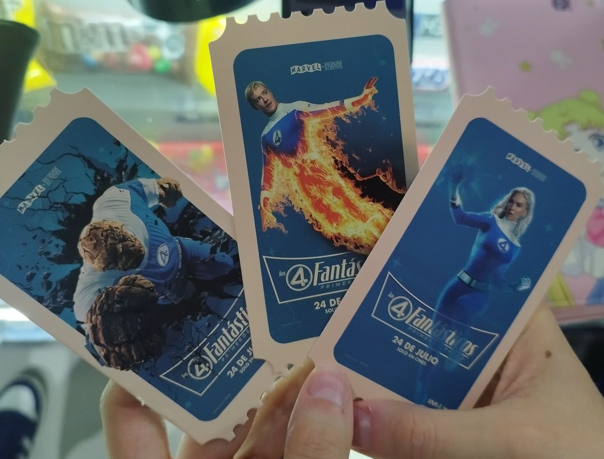 macs1227's tweet image. Vista #FantasticFour y que puedo decirles , una bella estética , una mole muy genial , una antorcha humana excelente , una mujer invisible fabulosa y un mr fantastic correcto .
Soy fan de esta versión de la familia fantástica 💙💙💙💙 ya quiero ver cómo continúa su historia.