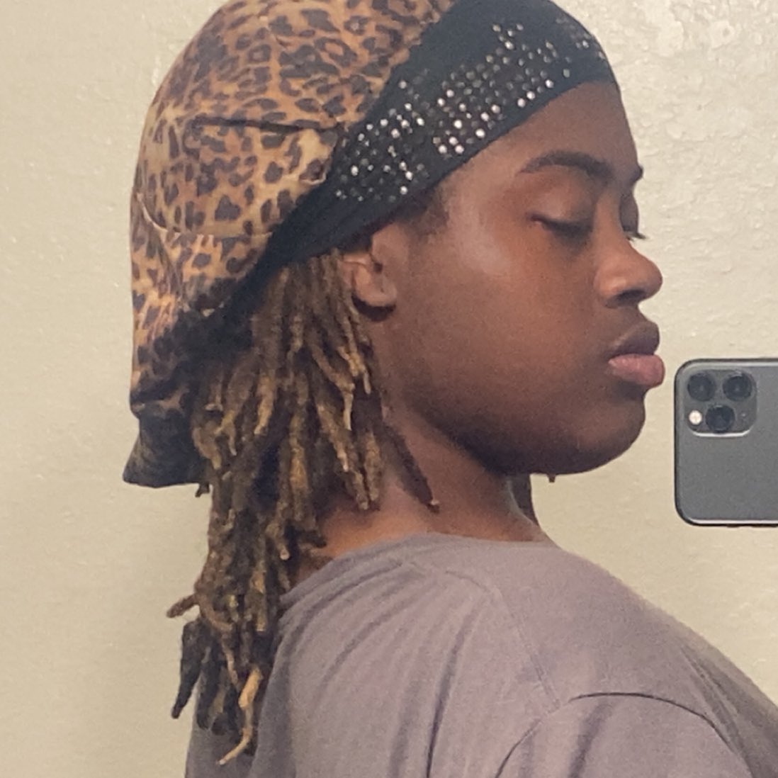 nylabillz's tweet image. high late night media 🌙

my locs kinda getting lengthyyyyyyyy
