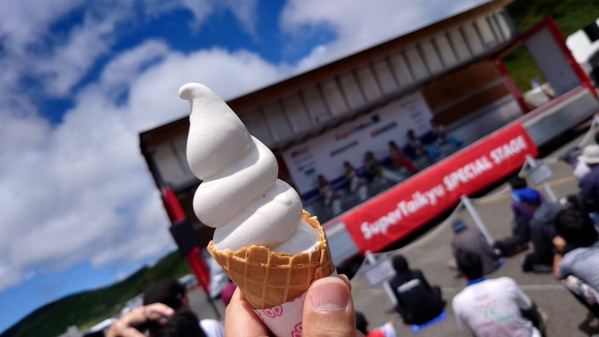 xatoru's tweet image. 夏だね…(⁠*⁠´⁠∀⁠｀⁠;;