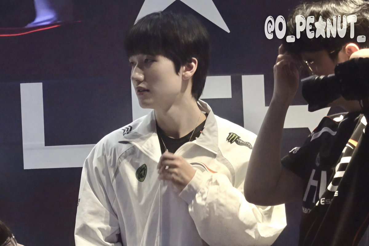 o_peanut_'s tweet image. 피드백실 보정하는게 제일 어려움 ㅠㅡㅠ 

#PEANUT #피넛 #한왕호