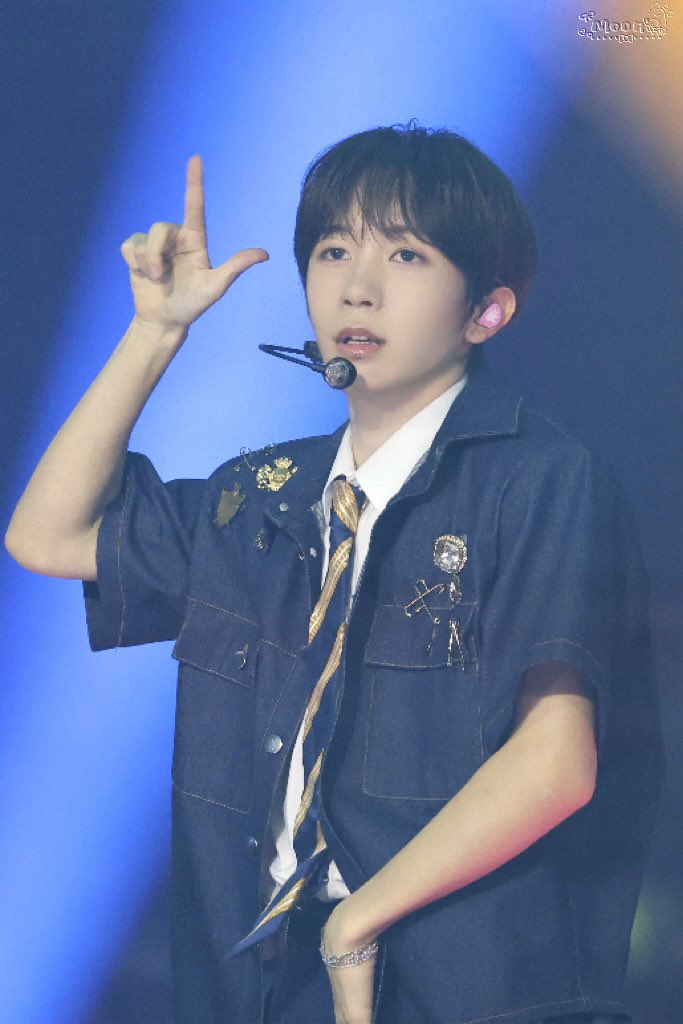 료의 관찰일기 🎀 tweet media