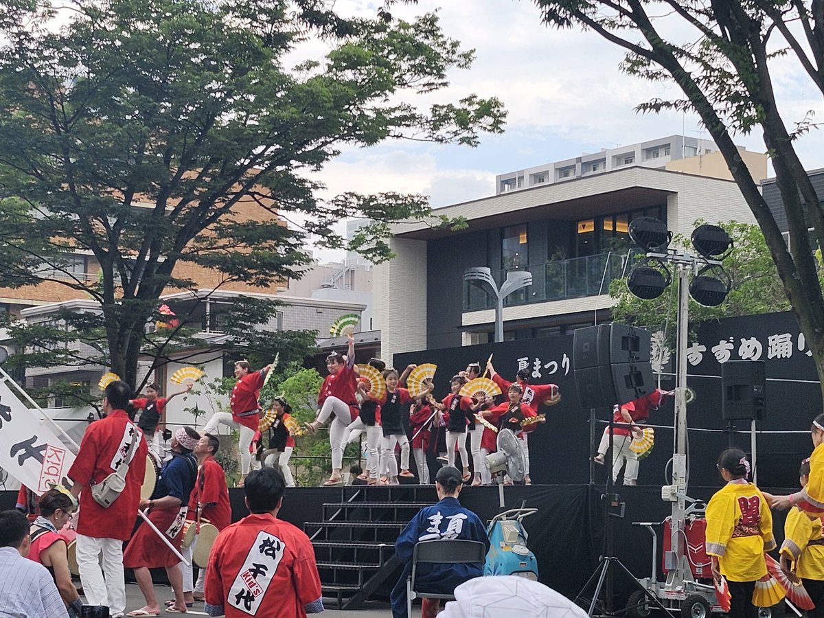 millesimes0905's tweet image. 日光消毒しに仙臺すずめ踊り。賑やかね😊