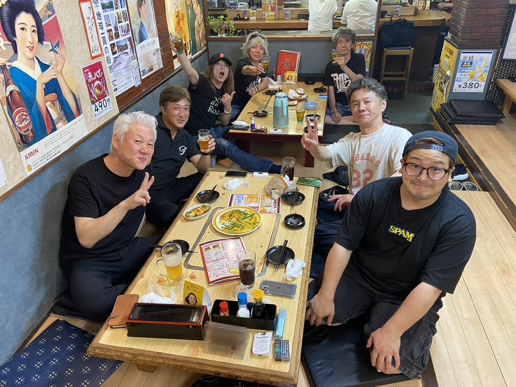 稲田 錠 ( Joe Inada)🍒 (@gd_captainjoe) on Twitter photo 昨夜の小倉WOW
来てくれた皆さん ありがとうございました
久しぶりのWOW  懐かしくも演りやすく
楽しかった☆
田川のマキノさん お世話になりました
KAZIの同級生の皆さんもありがとう
さぁ3連戦 最終日は福岡・博多CBですよ! 
お待ちしとります ♪ 昨夜の小倉WOW
来てくれた皆さん ありがとうございました
久しぶりのWOW  懐かしくも演りやすく
楽しかった☆
田川のマキノさん お世話になりました
KAZIの同級生の皆さんもありがとう
さぁ3連戦 最終日は福岡・博多CBですよ! 
お待ちしとります ♪