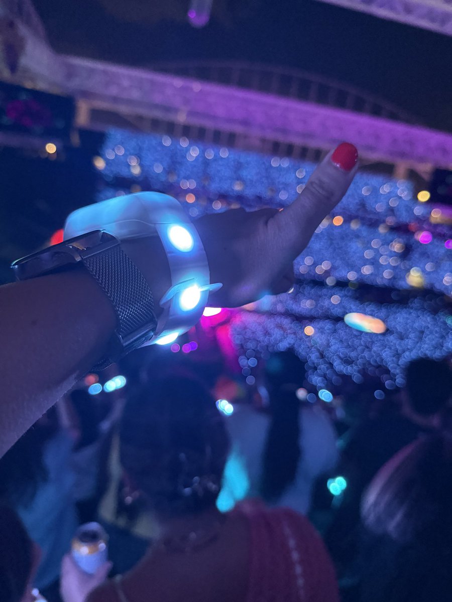 Nohhya's tweet image. Concierto de @coldplay en Miami ☺️
