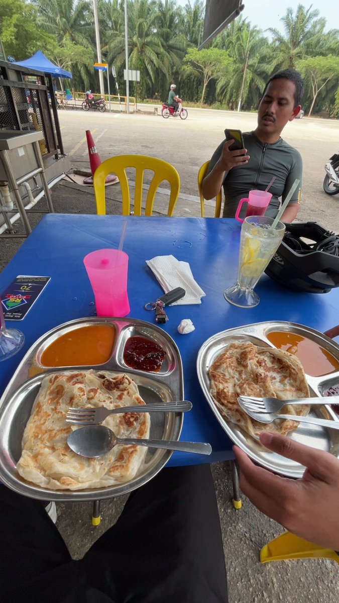 azreeelll's tweet photo. Where’s the fun in doing what were told? https://t.co/c6YR8sPKFa