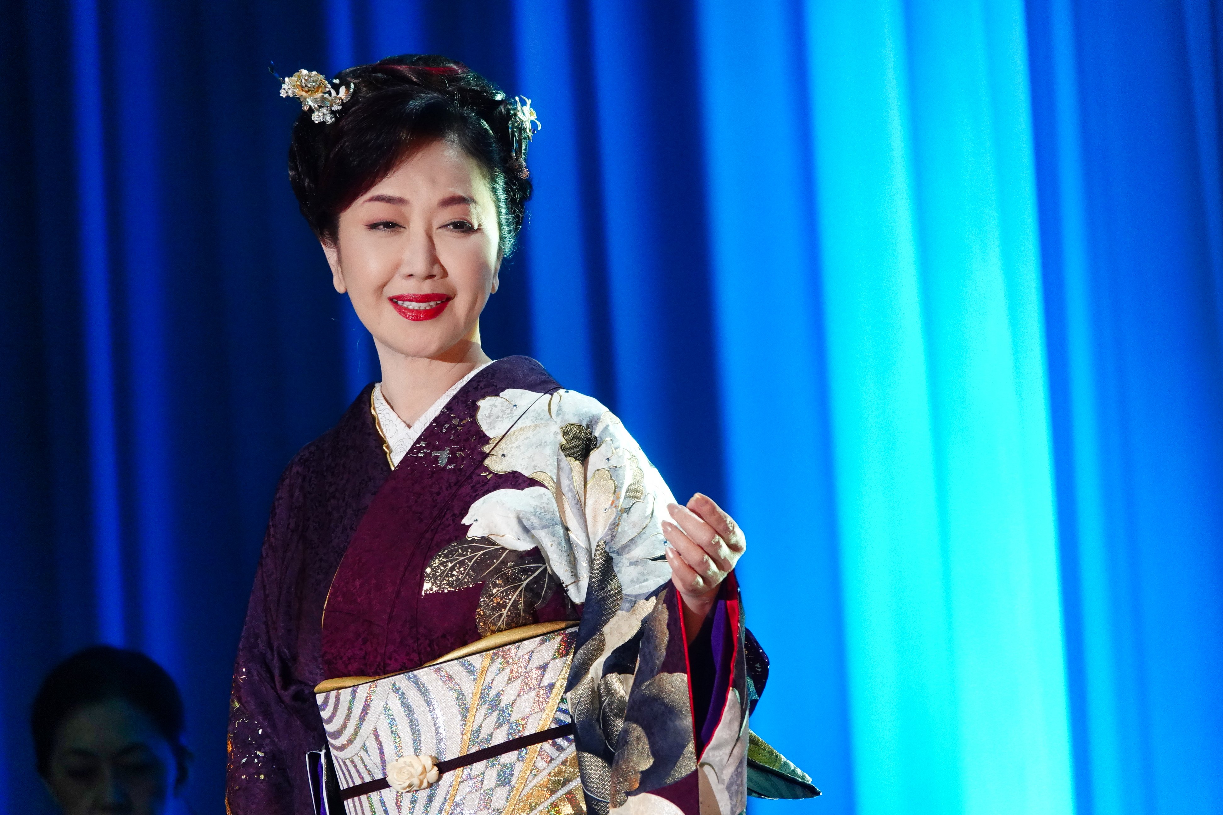 伍代夏子10周年記念公演ライブ~艶・夢・情~ [VHS] otokaze_chacha on X: 