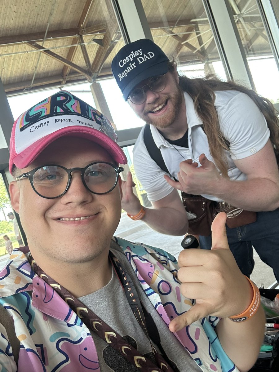 ORAsh3r's tweet image. Day 2 at Classic Game Fest was a blast!
Got to connect with some really cool artists and such!
Also…I didn’t plan on buying anything at the Con but…
#Ben10 #retrogames