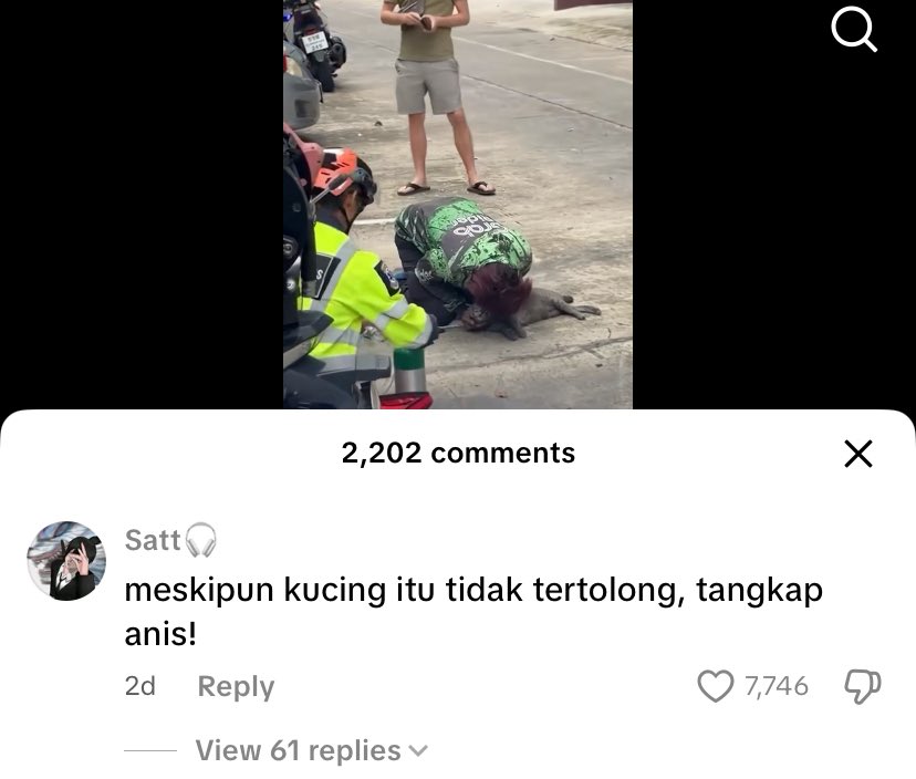 garrulouz's tweet image. gw selalu ngakak sama komen begini anjingg z😭😭