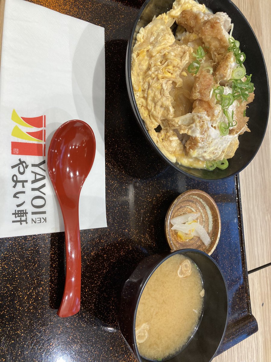 keel_ridd's tweet image. シドニーのやよい軒
・日本の2-2.5倍の値段(味は日本そのもの
・UNAGI MATSURI
・醤油先生が沢山いた
