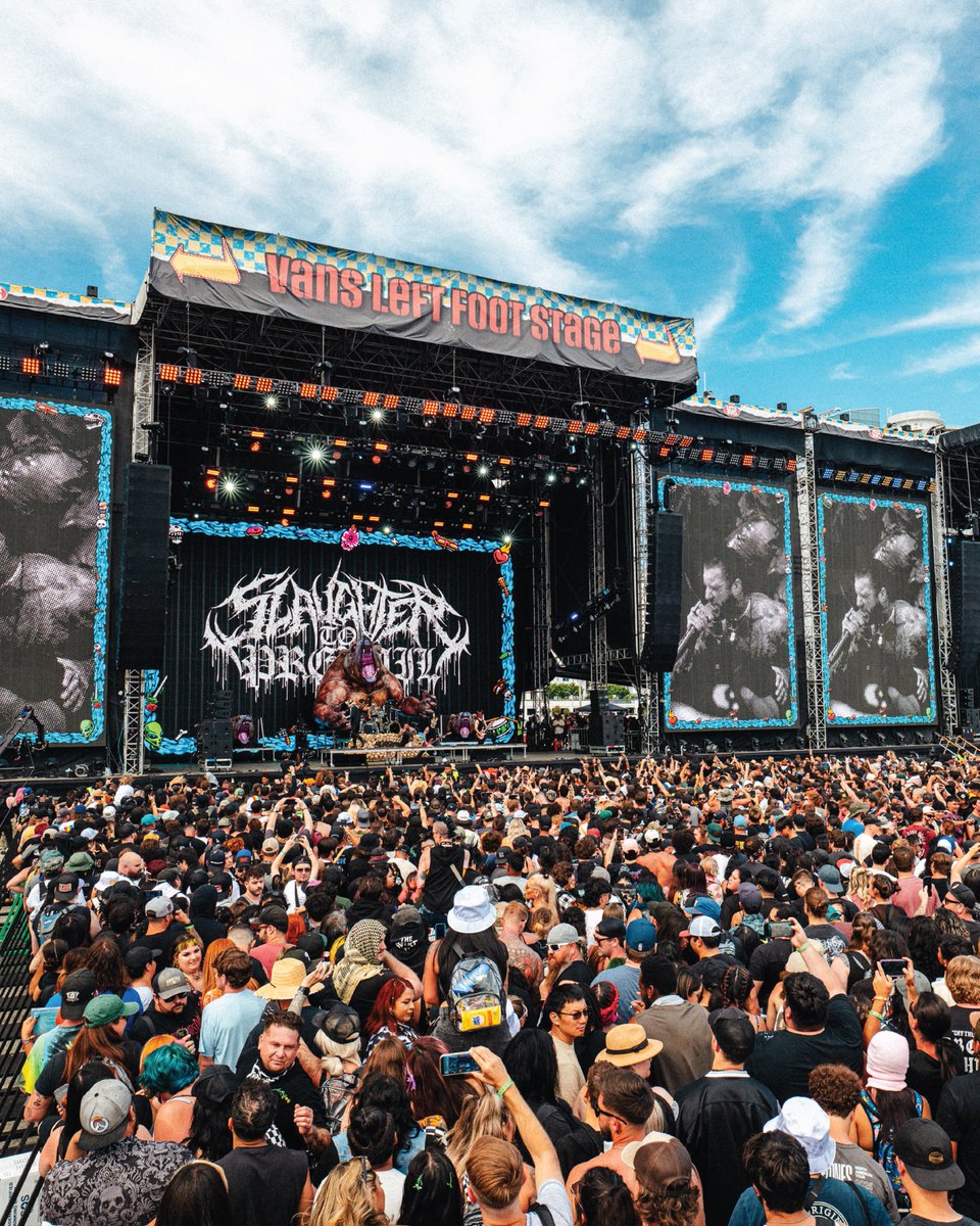 VansWarpedTour's tweet image. didn't see enough mosh pits for Slaughter to Prevail, let's ramp it up 🤨