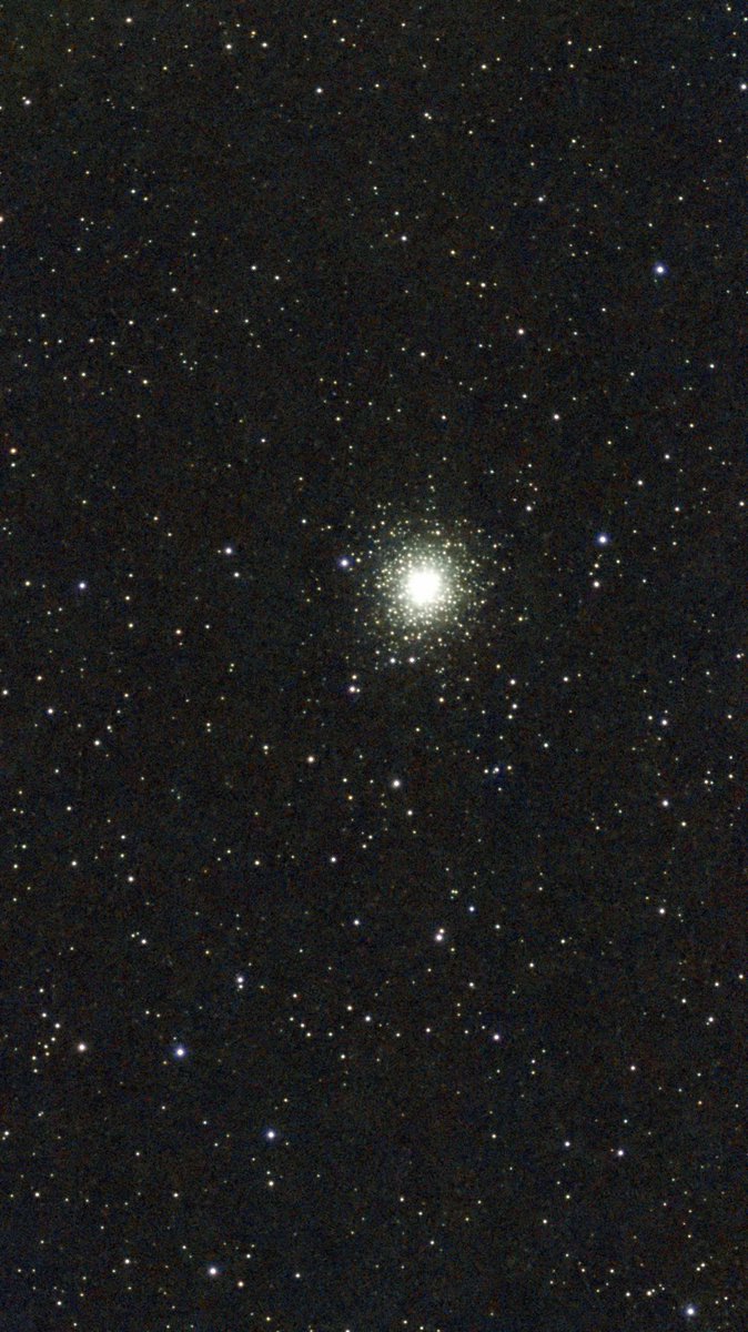 astronomer_g15's tweet image. Messier 2 (Globular Star Cluster in Aquarius). 25 July 2025. Seestar S50 Smart Telescope on Alt-Az mount. 36×10s (Integration Time: 6 minutes) stacked in Seestar App &amp;amp; processed Siril, Graxpert, Cosmic Clarity Suite &amp;amp; ACDSee. Location: Abbottabad, Pakistan.
@smartphone_astr