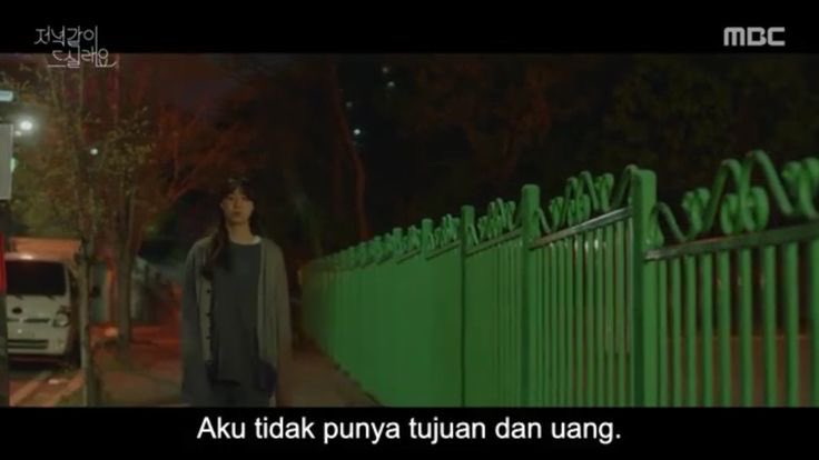 “Weekend kok di rumah aja”

Aku dengan kesadaran penuh :