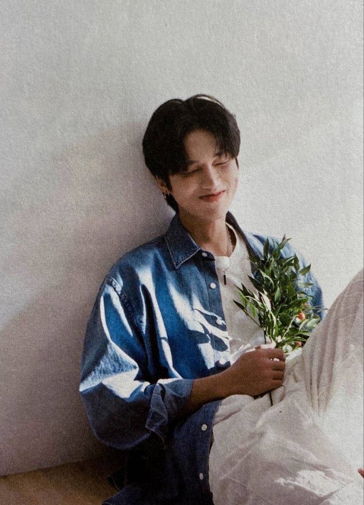 jwysjoy's tweet image. darling boy you make every day brighter and i’ve never been prouder to be a fan of anyone. you are so dearly loved and deserving of only the sweetest words and reminders of that love. #WeLoveYouWooyoung #OurSignWooyoung 🩶🩶🩶