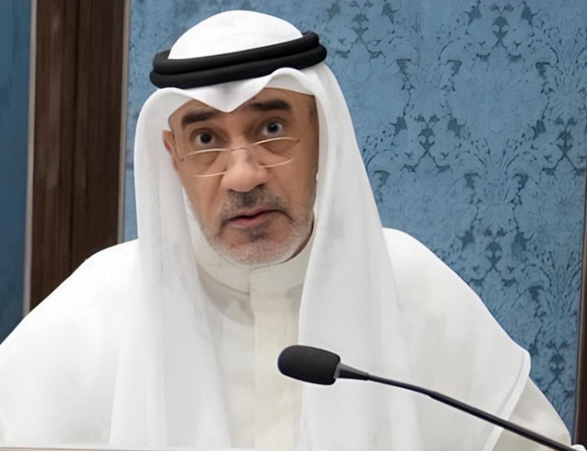 ghzlan12345's tweet image. احترنا يا بوفيصل ما ندري وين نحطك !!! نحطك تاج على روسنا ولا نحطك وسام على صدورنا ولا نخشك داخل قلوبنا ؟؟
بس تدري لابد نحطك تاج و وسام و من حبنا لك نخشك داخل قلوبنا يا مبرّد جبودنا الله يحفظك ويمدك بالصحة والعافية و العمر المديد 🤲🏻
معالي الشيخ #فهد_اليوسف_الصباح