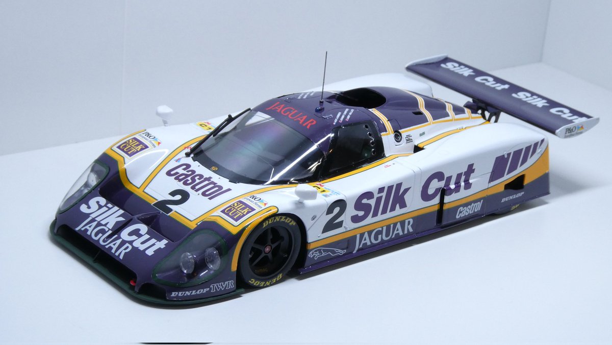 hetzerrrn_delta's tweet photo. せっかくなのでこちらも…

「#ハセガワ 1/24JAGUAR XJR-9」
完成！
 ルマンの帝王ポルシェをついに打倒した1988年の優勝車を再現

やはりグループCカーは最高です✨️
#プラモ
#カーモデル
#プラモ新作完成 https://t.co/z2NpaNvP0z