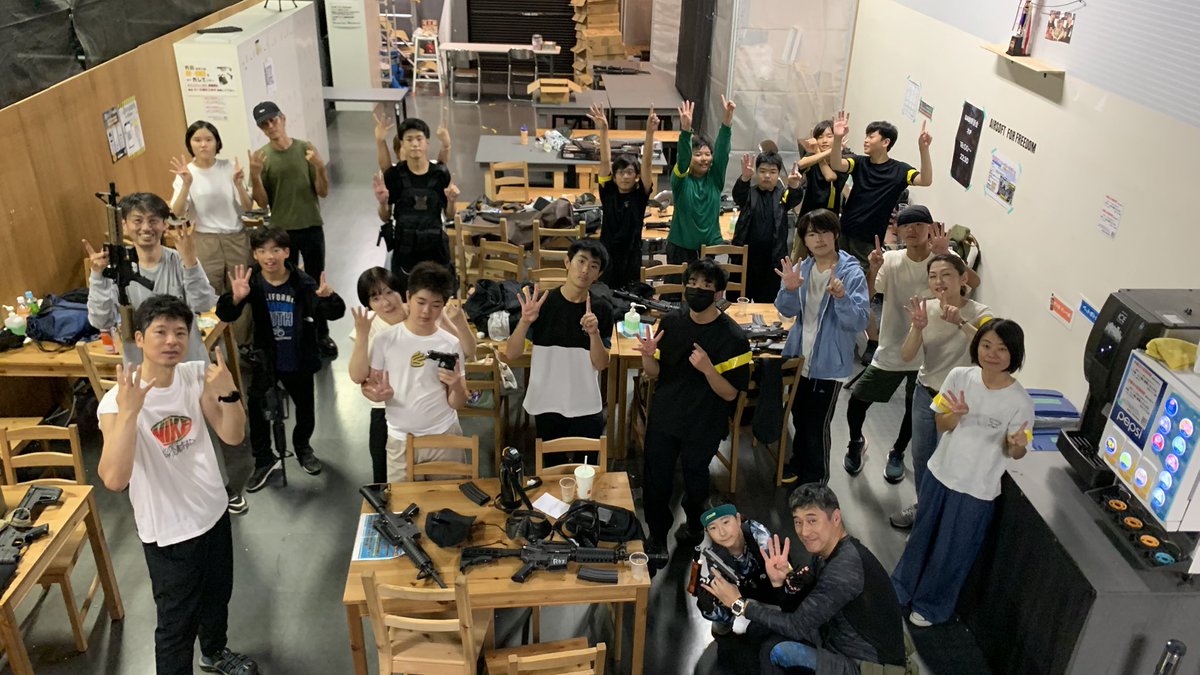 41pxmachida's tweet image. 【本日のローパワーサバゲーの写真】
本日はローパワーサバゲーにご参加頂きありがとうございました😭
本日のお写真&amp;amp;動画になります🥸
photos.app.goo.gl/HSvVRusn2ME4FS…

保存期間は8/24までとなりますので保存のし忘れの無いようにお願い致します😌
#ローパワーサバゲー
#U10サバゲー
#41PX