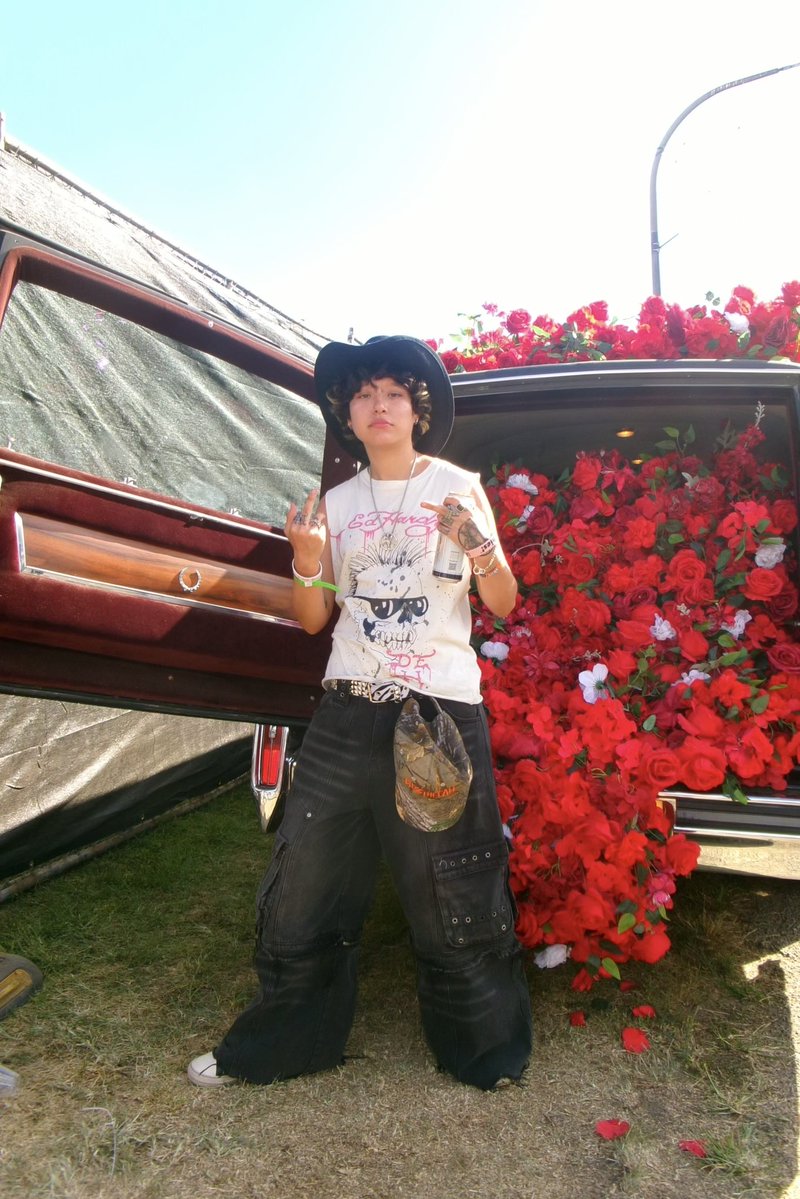 GothPhag's tweet image. Warped Tour Day 01🥀