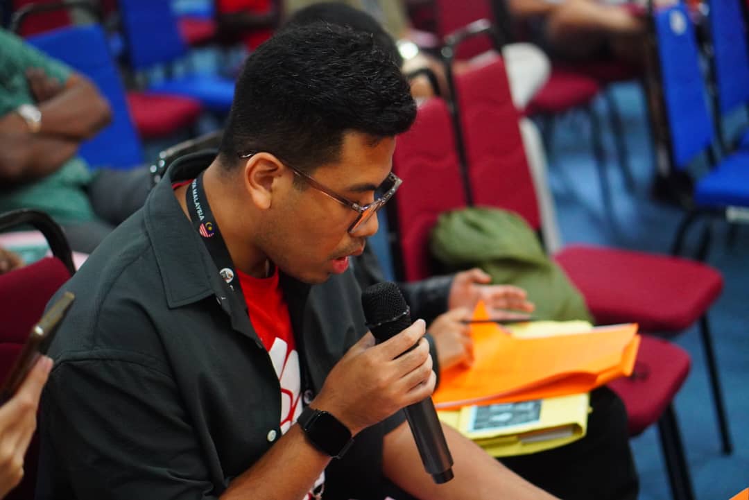 psmshahalam's tweet image. Belia Sosialis suara rakyat, suara marhean & suara pekerja! Ayuh hentikan segala rasuah, salah laku & kezaliman yang berpunca dari ketamakkan kapitalis! PSM untuk semua bukan sekadar yang kaya & berkuasa!