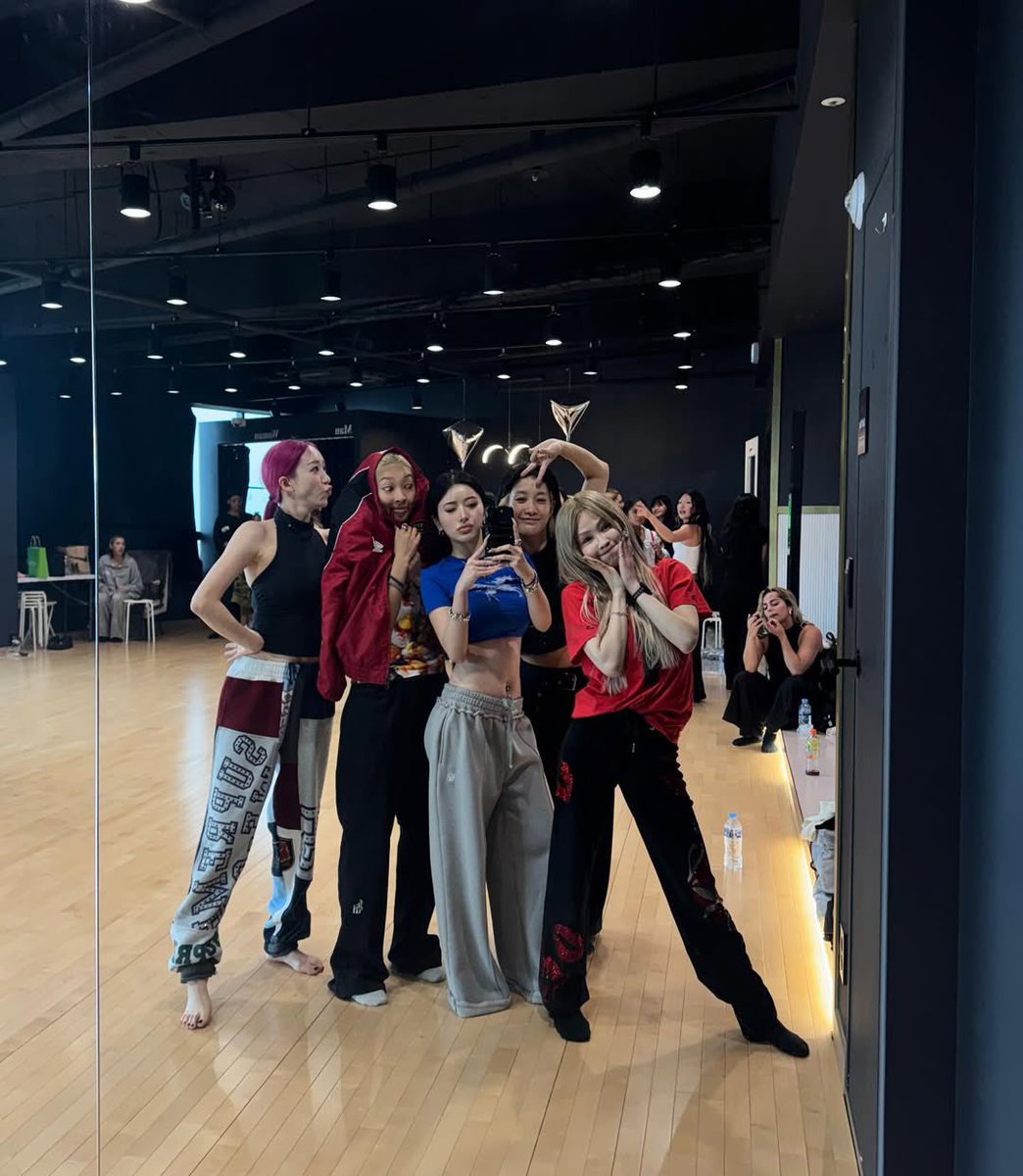 kkyokii's tweet image. 너무 좋아....