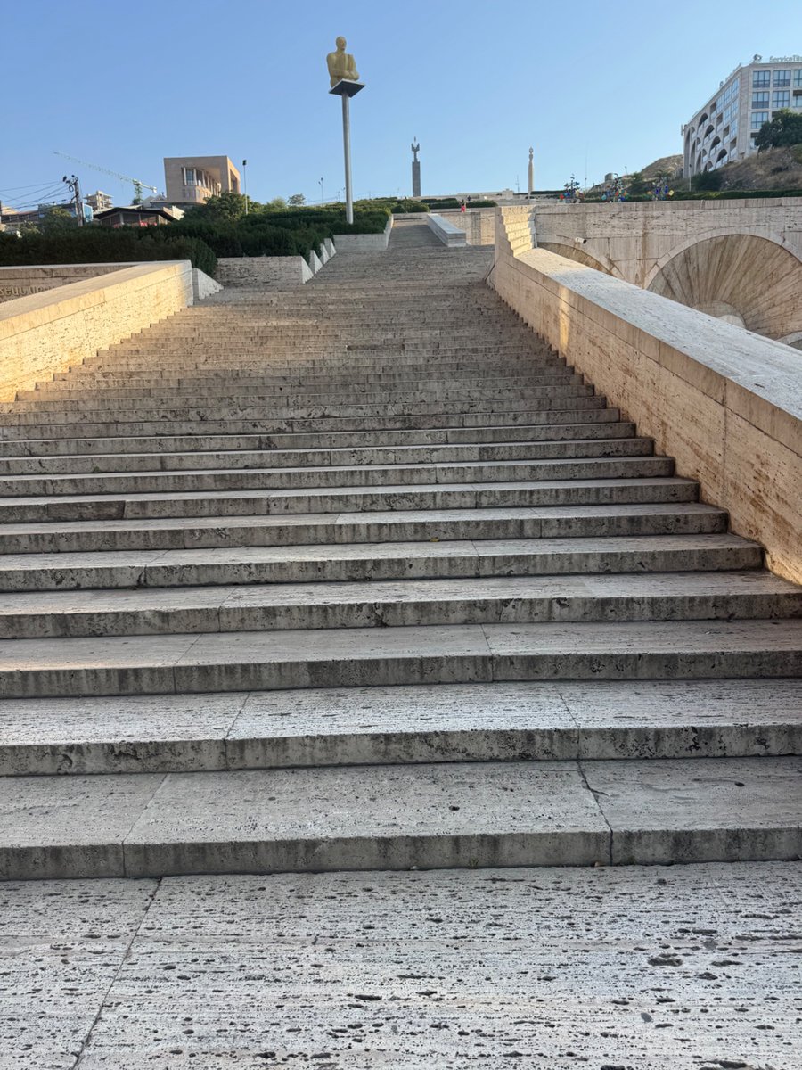 david_attisaas's tweet image. unpopular opinion: whenever I chose the hardest path between two options, I ended up with a better life experience and story
I just ran over multiple thousands of stairs in Yerevan/Armenia because … why not :)
incline run is the fastest way to lose weight (and get shredded)…