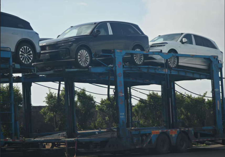 Klp168's tweet image. "The current orders for L90 are very considerable. NIO is now gradually clearing out the inventory of 778, probably to make room for the L90 production line."
$NIO