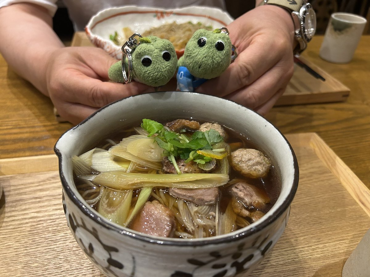 今日はそば屋さんのスープ（汁）