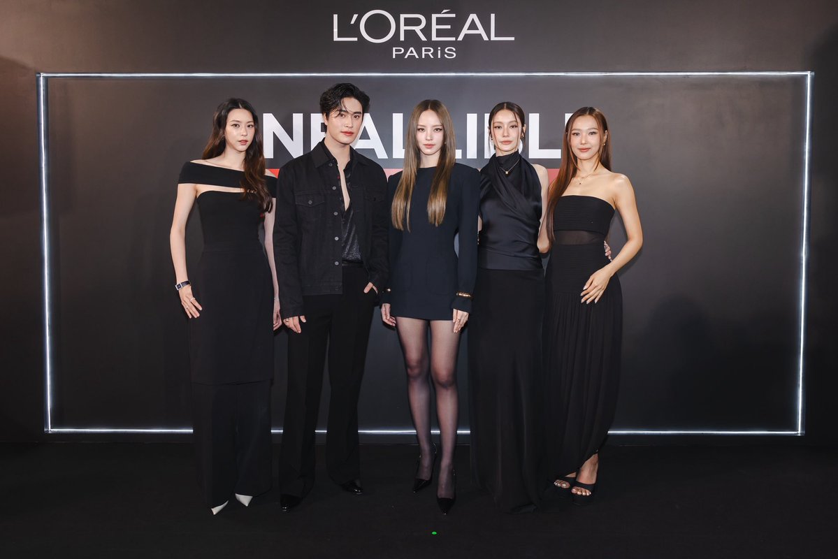 epnewsonline's tweet image. งานผิวระดับโปร! L'Oréal Paris ชวน ณิชา - เจมิไนน์ เปิด pop up คุชชั่นเนื้อซอฟต์แมท
Infallible Pro-Cover Cushion ปกปิด ติดทน ยาวนาน กลาง เซ็นทรัลเวิลด์
🔗 facebook.com/share/1GKZ1sa2…
#LOrealParisTH #LOrealMakeupTH #LOrealProCoverCushion
#Gemini_NT
#nychaa #น้ำตาลฟิล์ม #NamtanFilm