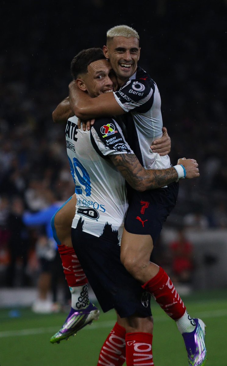 SomosRayados's tweet image. TREMENDAS JOYAS DE FOTOS.

📸 - @heloisecortes