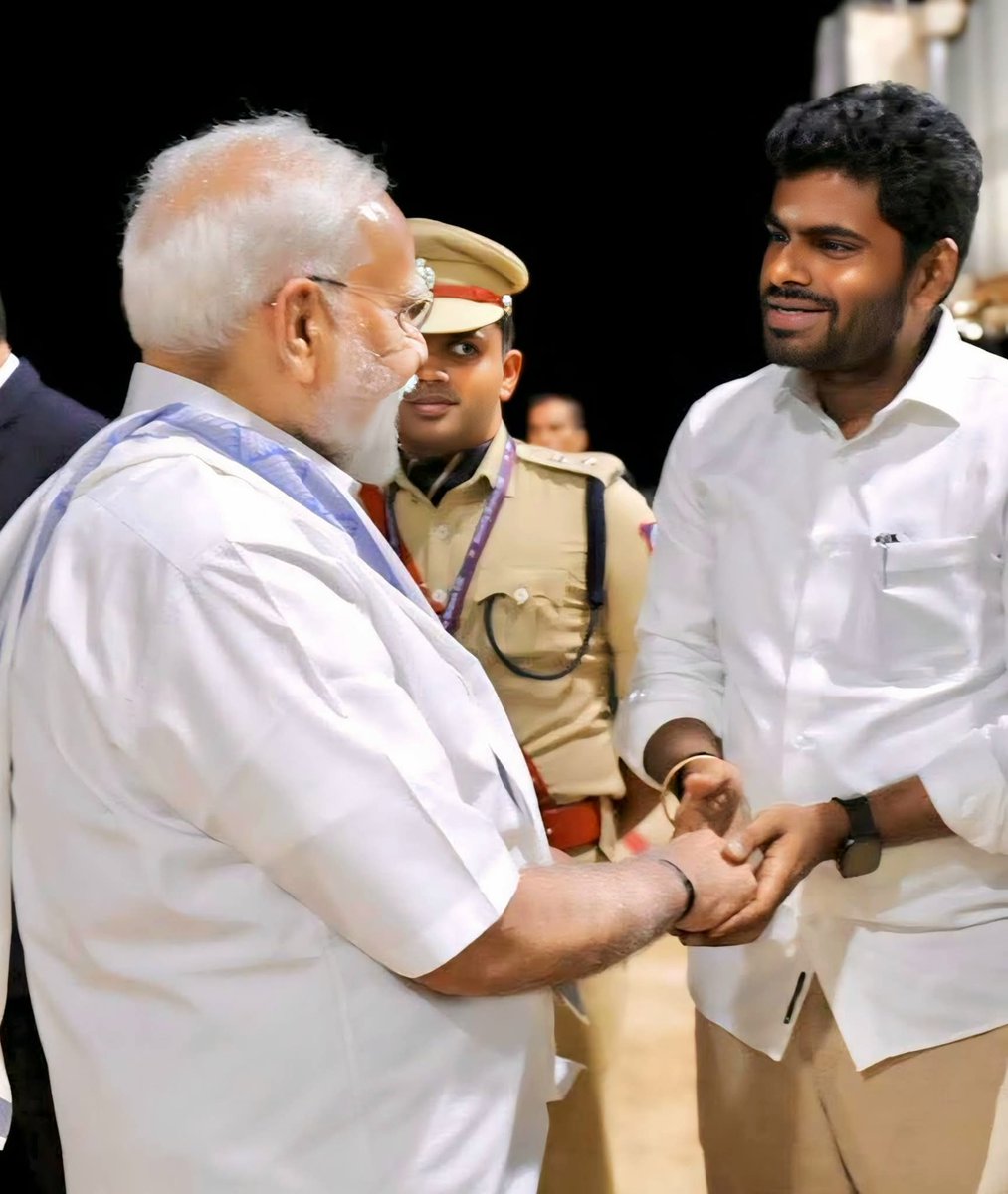 Saffron_Anil_'s tweet image. பாரதத்தின் சிங்கமும், தமிழக சிங்கமும்!😍🔥
#TNWelcomesModi | #Annamalai