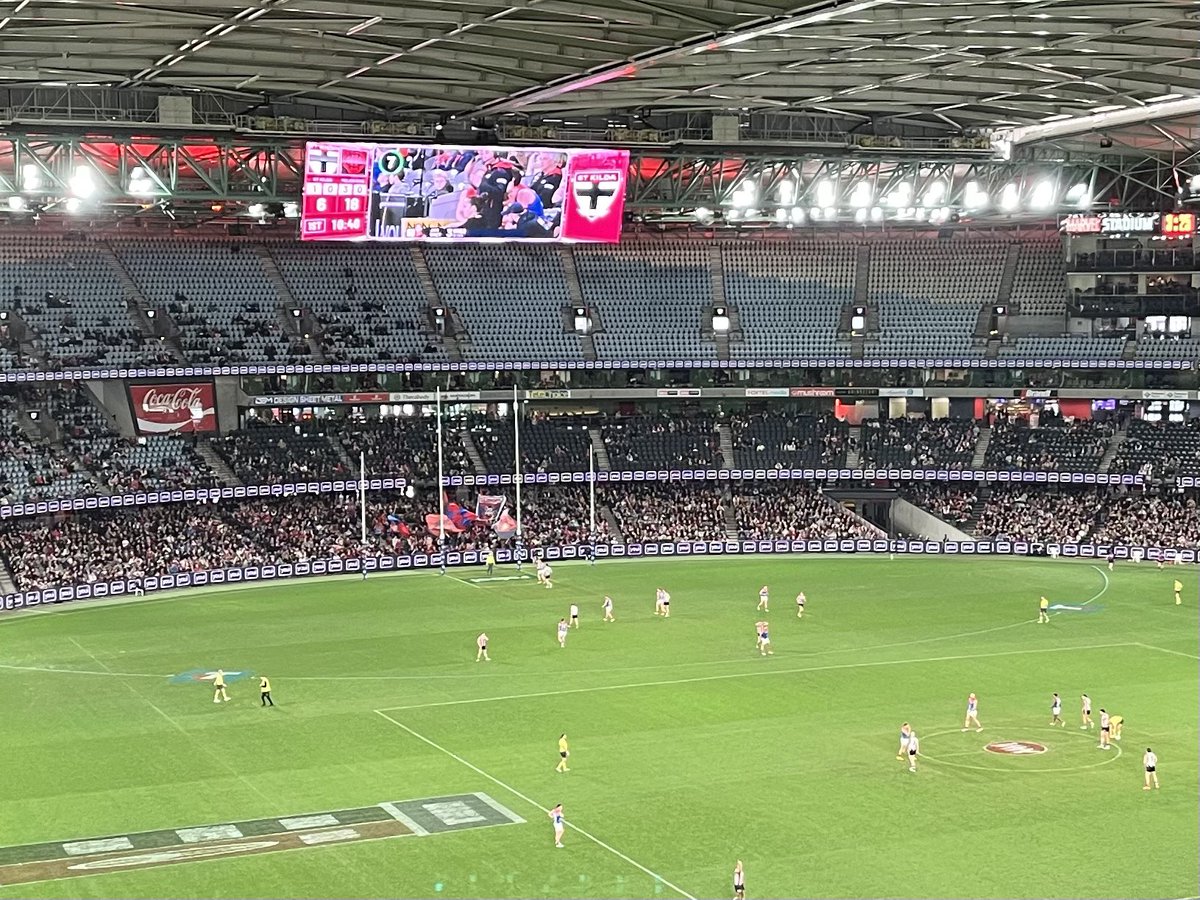 JackRaff's tweet image. I’ve got an all timer level hangover and I won’t lie, trying to figure out what the bloody hell is going in on this Aussie Rules game ain’t helping at all