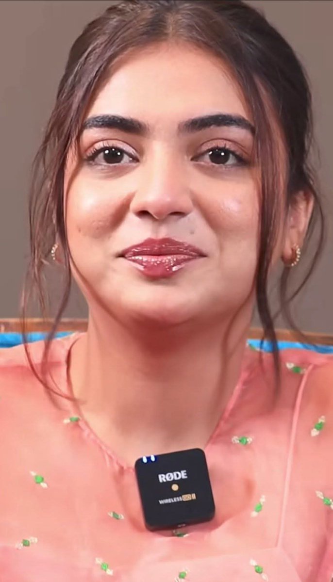 Doctordoom09's tweet image. What a face card π₯΅ππ€€π€€π€€
#actress #Actresshot #Nazriya