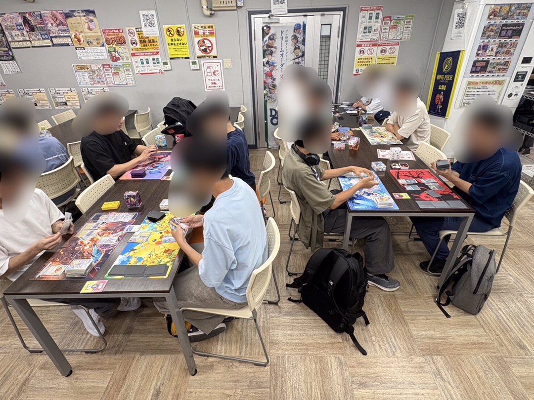 ryuunoshippo_3's tweet image. 【大会情報】 #ポケカ
7/27 ジムバトルに
ご参加頂きありがとうございます!
本日は10名様での開催でした😊
👑優勝者👑
ブルボン さん
おめでとうございます🎉🎉
キーカードを見せていただきました✨
また次回も皆様のご参加をお待ちしております!
#竜のしっぽ大阪梅田店