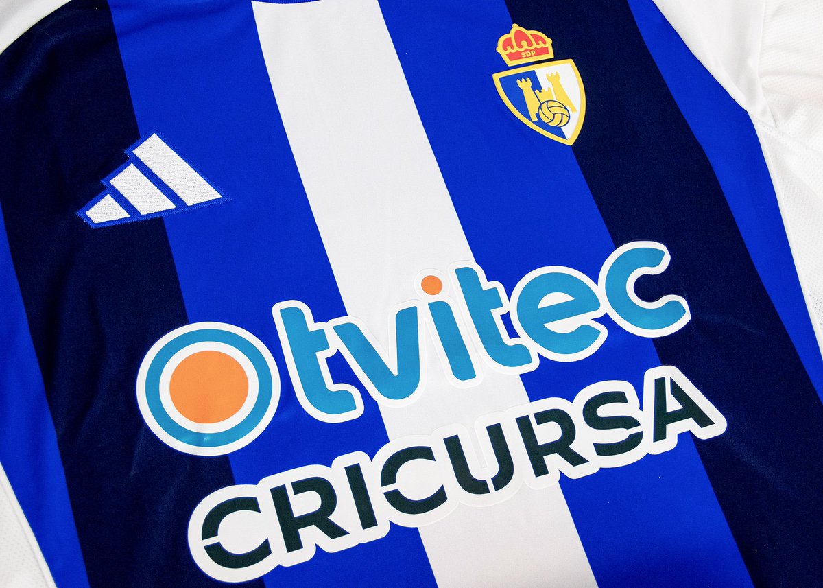 SDP_1922's tweet image. ¡Ya están aquí! Desde este lunes puedes conseguir las camisetas de la primera y segunda equipación de la Deportiva para la nueva temporada. Disponibles exclusivamente en la Tienda Oficial de El Toralín. ¡Te esperamos!
#NuestraArmadura
#Adelanteyarriba
#SomosDeportiva