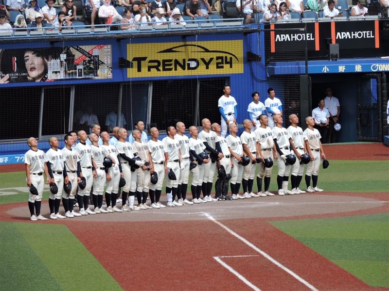 _ichifuna's tweet image. 【野球部】夏選手権千葉大会 3年ぶり7回目の優勝!甲子園出場決定!
#市立船橋 8x-7八千代松陰(10回タイブレーク)
投手:諸岡杜和→島田侑胡→川崎耕司
捕手:花嶋大和
本塁打:吉﨑大惺
8月5日から行われる全国高等学校野球選手権大会(甲子園)に出場します!
詳細:ichifuna.ed.jp/club/%e3%80%90…