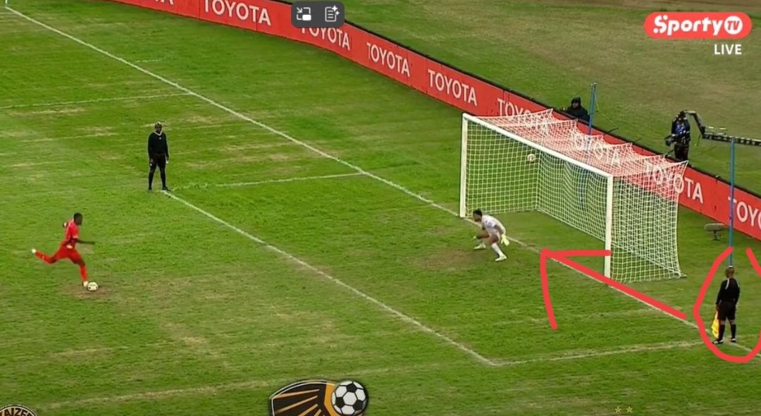 AluVera2's tweet image. How on earth did he miss it? 
I refuse to believe it&apos;s a mistake.