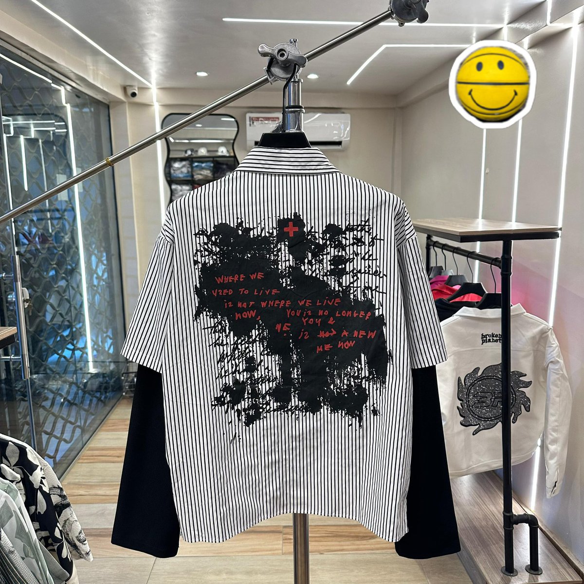 Tekachiixx's tweet image. LONGSLEEVE SHIRT

Price : NGN 45,000