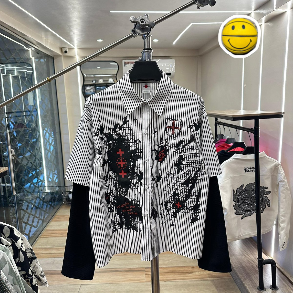 Tekachiixx's tweet image. LONGSLEEVE SHIRT

Price : NGN 45,000
