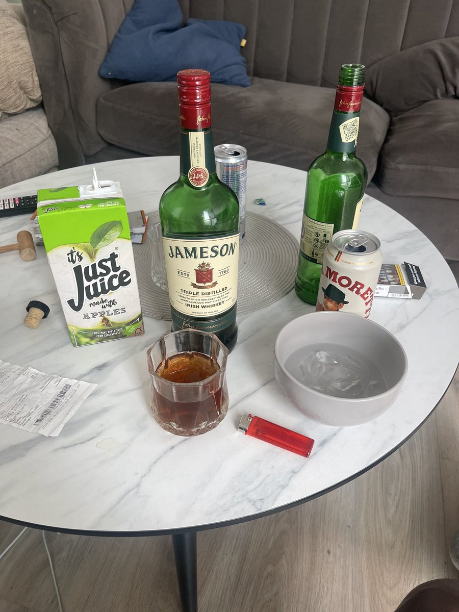 kevin_kuria's tweet image. Last man standing.. Jamie is still king.