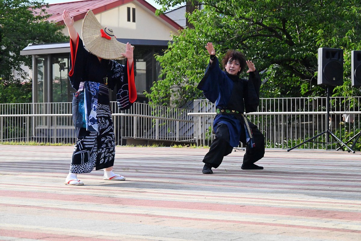 44982441shimu's tweet image. 能代市役所さくら庭で行われている
夏だ!ビアガーデン屋台村2025にて
羽後町のふるさと密着型表現忍ユニット
strade