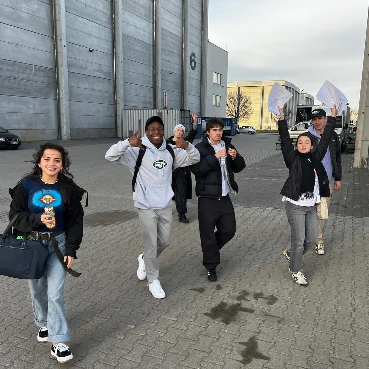 flackblagx's tweet image. Most W cast