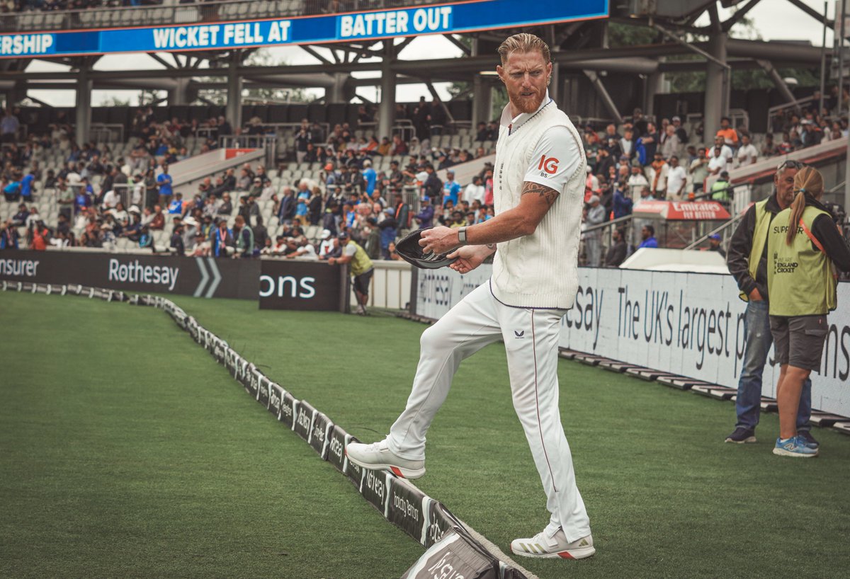 henrymoeranBBC's tweet image. After all the speculation, the captain comes snarling onto the field and is ready to bowl.
#BBCCricket #ENGvIND