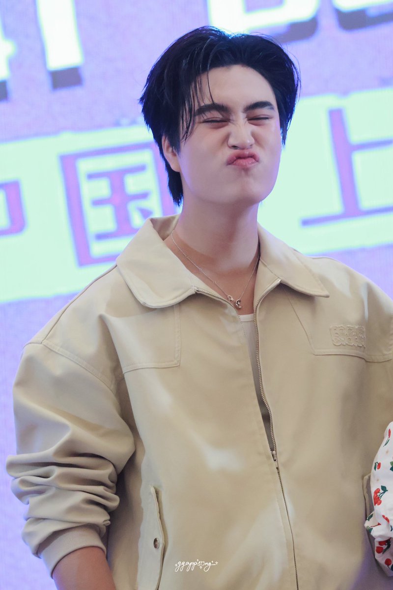 😘kiss kiss

#Gemini1stFMinShanghai
#Gemini_NT #เจมีไน