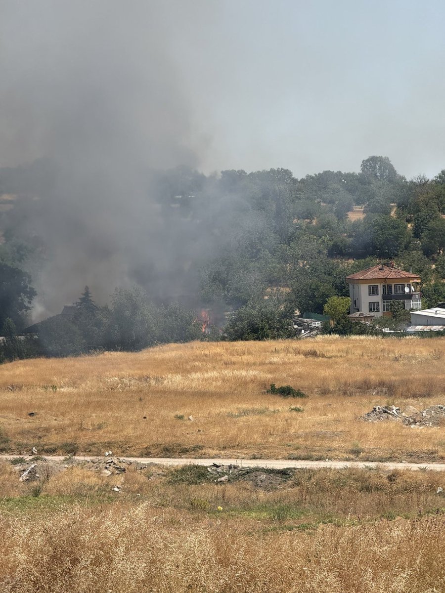 bosluktakaldim's tweet image. MERZİFON YANIYOR ACİL DESTEK