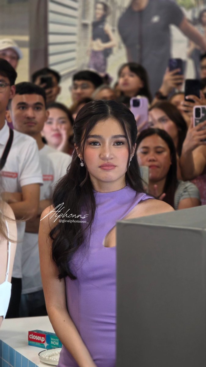 gioalphonse's tweet image. Yes mæm? Sino umaway sayo? 💜
BELLErightest SMILE
#CloseupxBelle #BelleMariano