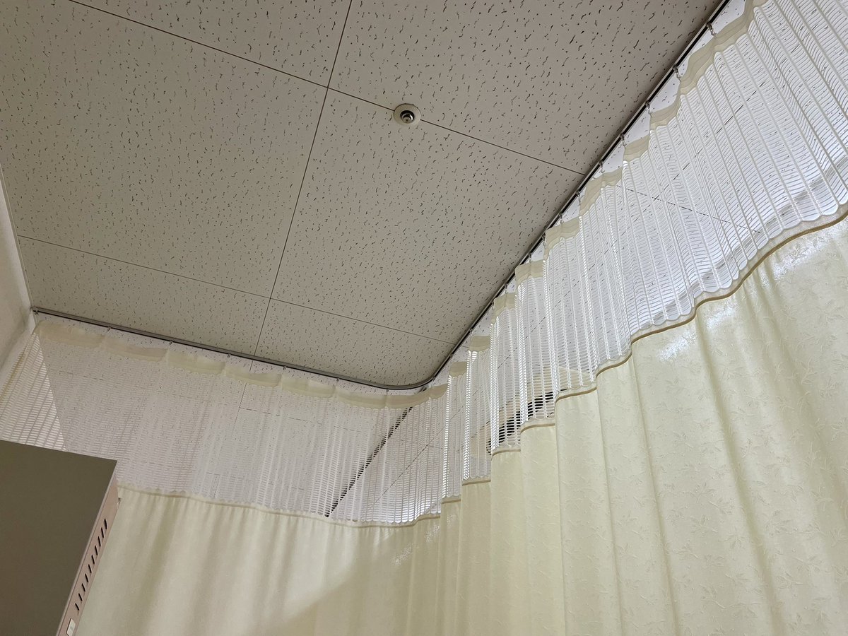 皆さま、シャバは暑いですか？

去年の8月、肩を壊して入院して、
健太郎くんに『こもりうた』で応援してもらった…

あれからまだ1年も経ってないのに
私また こんな所にいます🥲