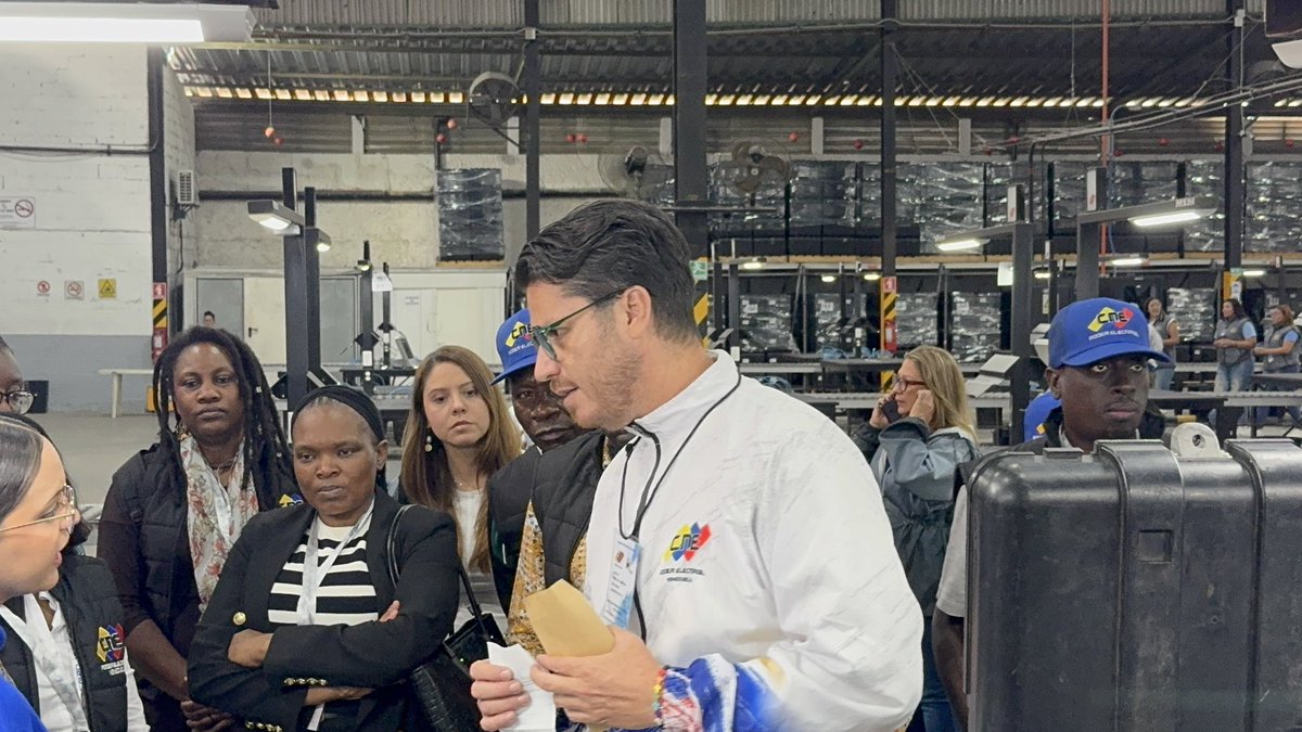 6:20 am incio el proceso electoral #33 en Venezuela.