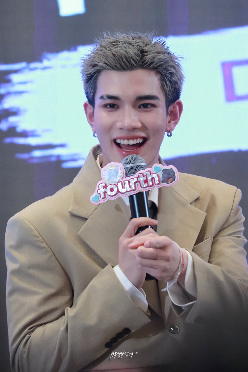 see you at the concert

<a href="/tawattannn/">FOURTH</a> 
#Fourth1stFMinShanghai
#Fourthnattawat #โฟร์ทณัฐวรรธน์