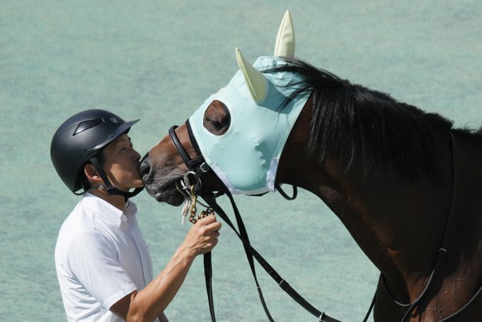 競馬Cafe＆Bar メイクデビューのツイート